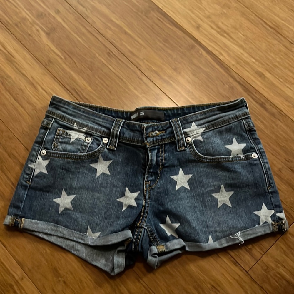 Levi Star Shorts